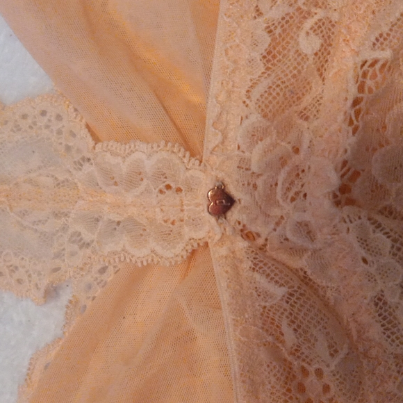 NWOT PINK Victoria's Secret Light Pink Bralette - Picture 4 of 4